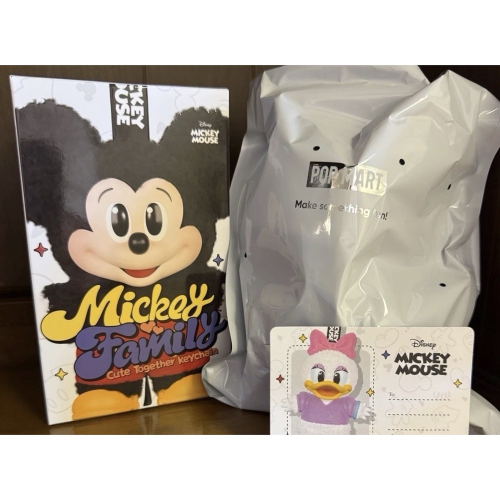 Pop Mart Mickey and Family Cute Together Plush "Daisy" Card Confirmed Sealed Bag